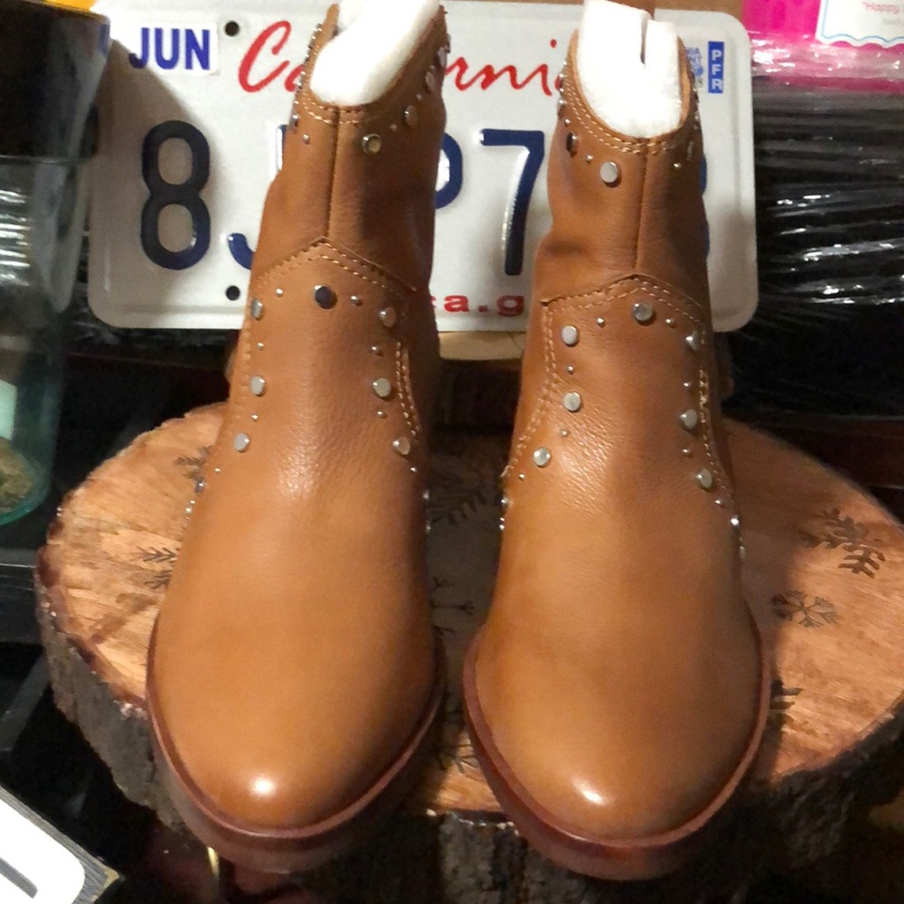 NIB Dolce Vita Studded Leather Booties